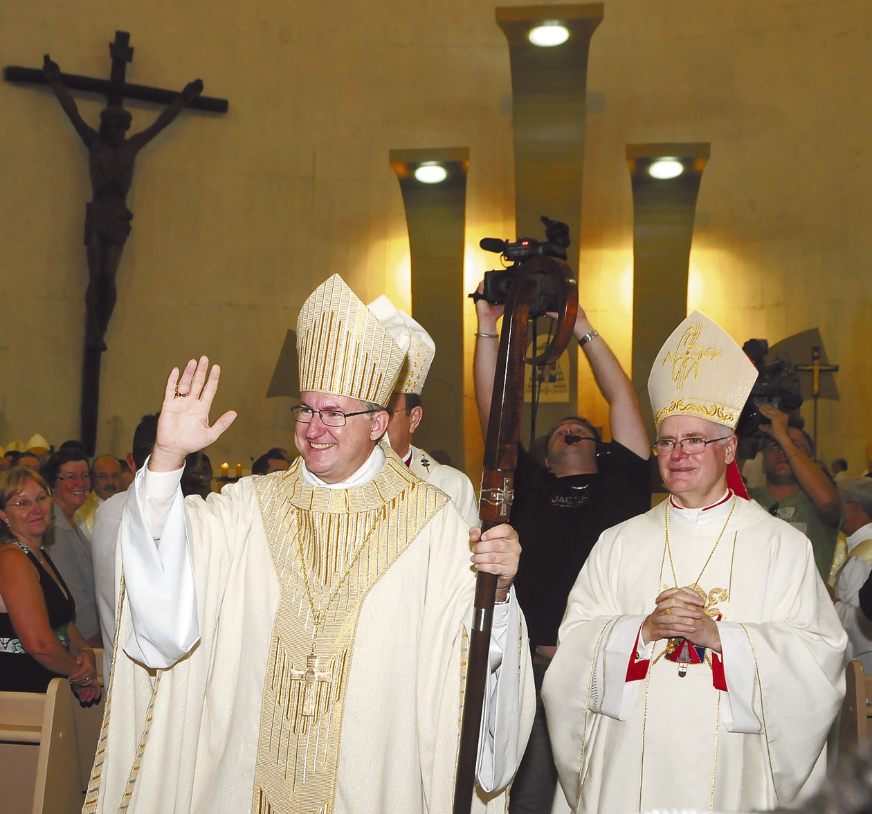 imagem Dom Edmar Peron é nomeado bispo de Paranaguá. Natural de Maringá, dom Edmar atualmente é bispo auxiliar São Paulo