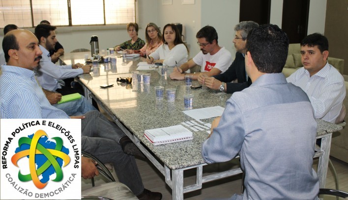 imagem Fórum: Assessores de candidatos ao governo do Paraná participam de reunião na Cúria