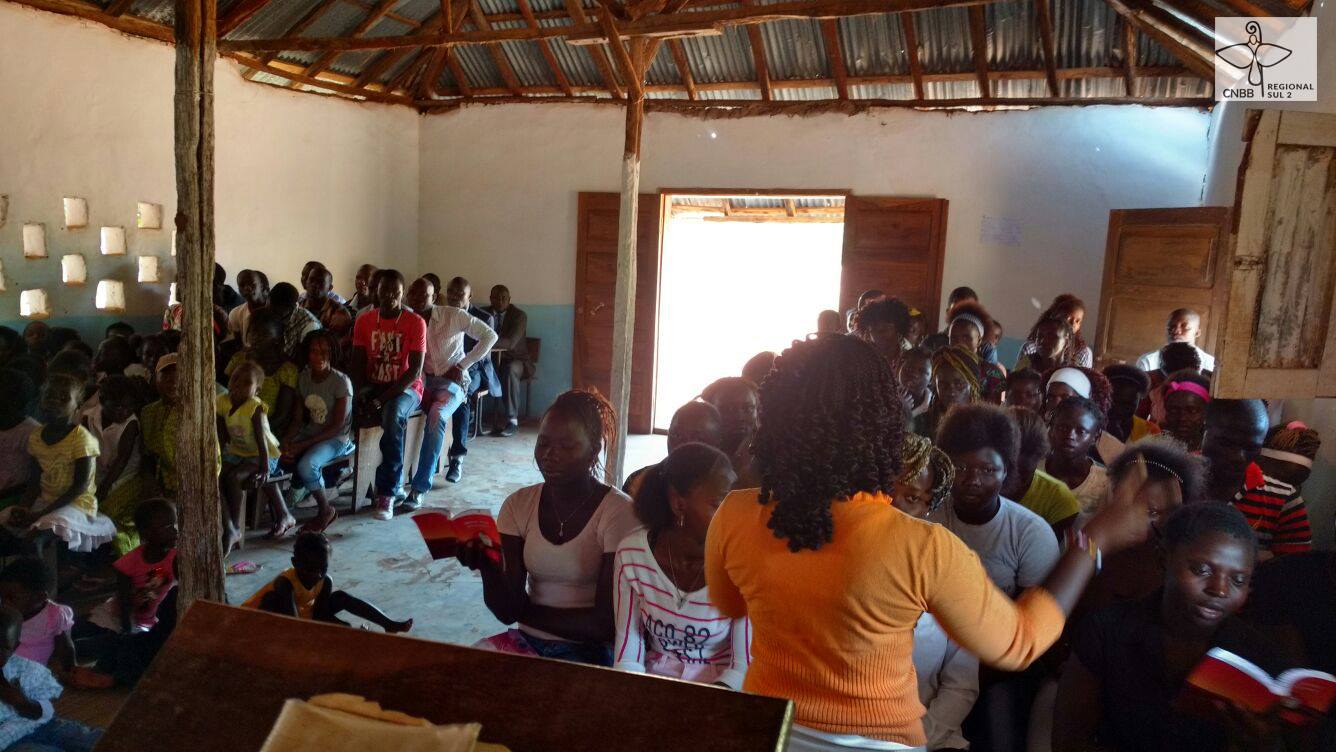 imagem Igreja no Paraná: Regional Sul 2 da CNBB enviará 20 mil bíblias para a África