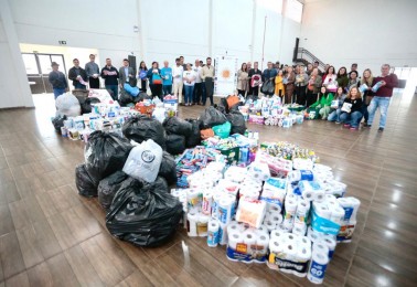 Sete entidades assistenciais recebem doações de agasalhos e itens de higiene pessoal arrecadados na Expoingá 2023