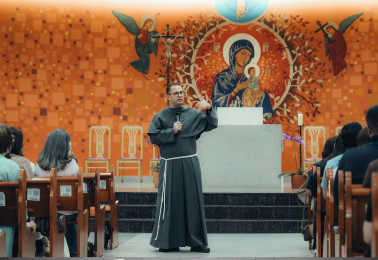 Encontro Arquidiocesano de Liturgia reúne mais de 400 agentes de pastoral em Maringá
